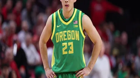 激情对决！伯恩茅斯与西汉姆联2-2战平，威尔逊双响盛宴，于纳尔逆袭扳平精彩瞬间